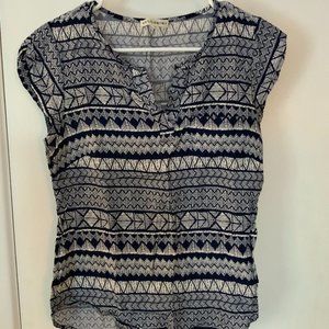 Artisan NY Navy and White Print Blouse